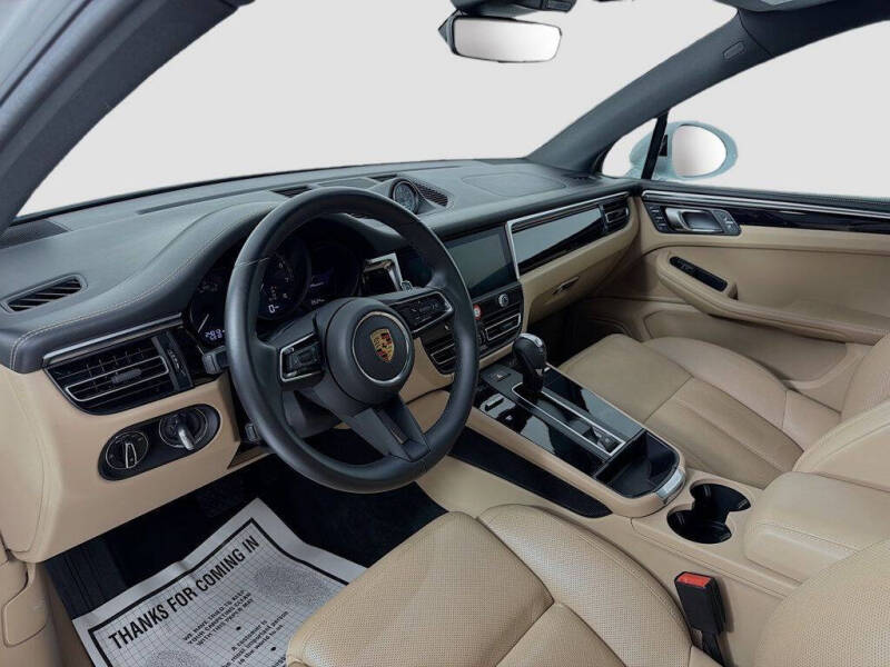 2023 Porsche Macan