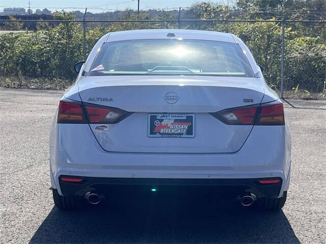 2025 Nissan Altima 2.5 SR