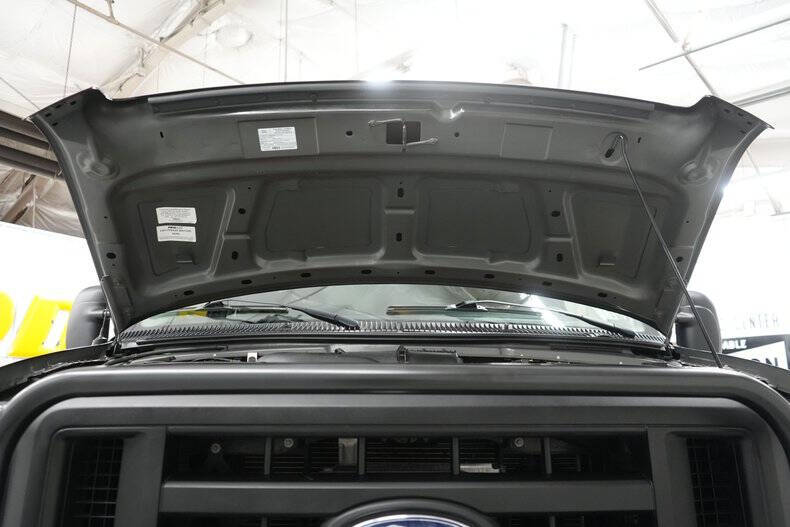 2013 Ford E-Series E-350 SD