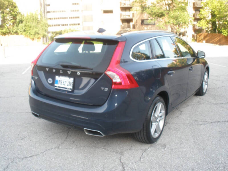 2015 Volvo V60 T5 Drive-E Premier