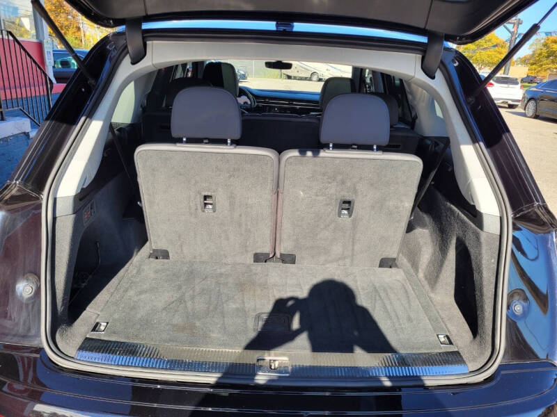 2020 Audi Q7 quattro Premium Plus 55 TFSI