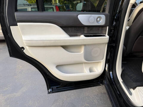 2018 Lincoln Navigator Black Label