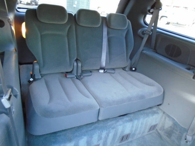 2005 Dodge Grand Caravan SE