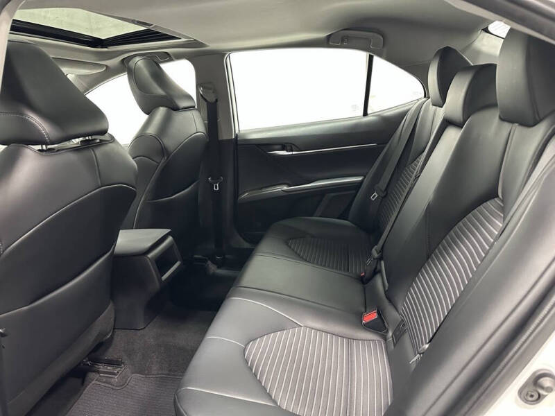 2022 Toyota Camry SE