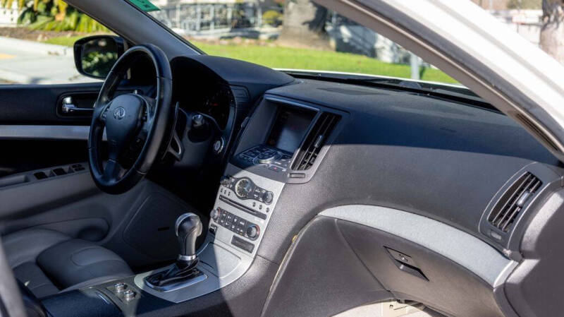 2009 Infiniti G37 Sedan Journey