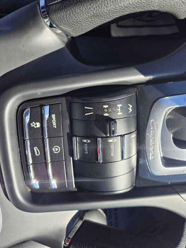 2012 Porsche Cayenne S