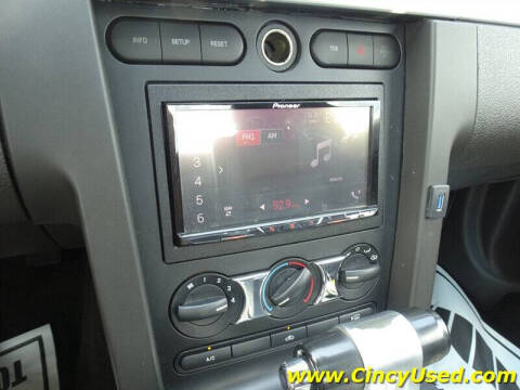 2006 Ford Mustang GT Deluxe