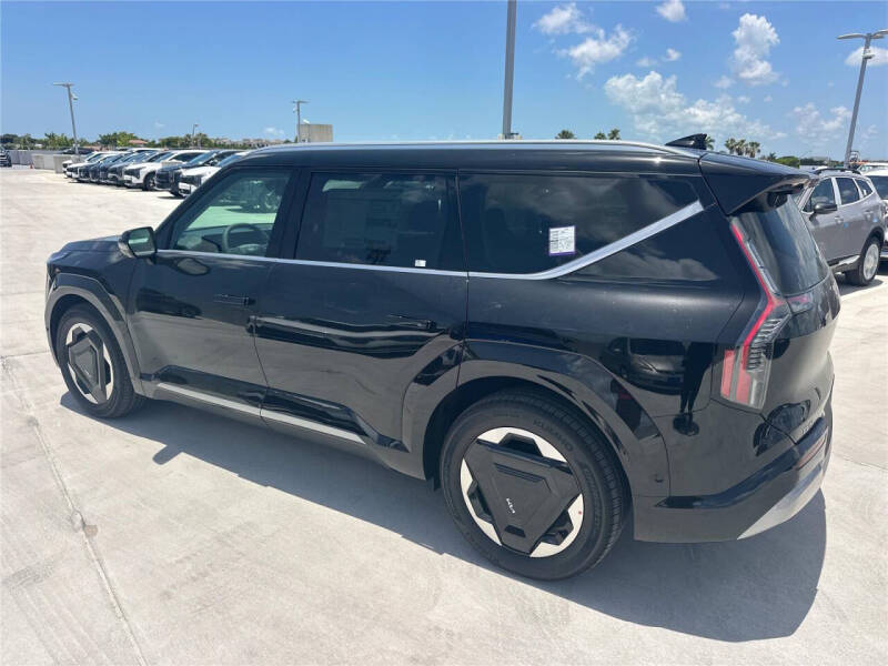 2026 Kia EV9 Land