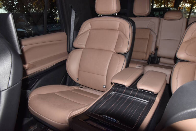 2025 Lincoln Navigator Black Label