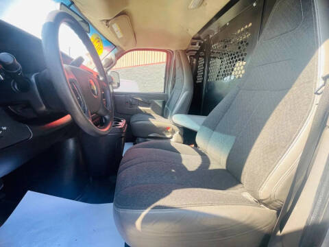 2022 Chevrolet Express 2500