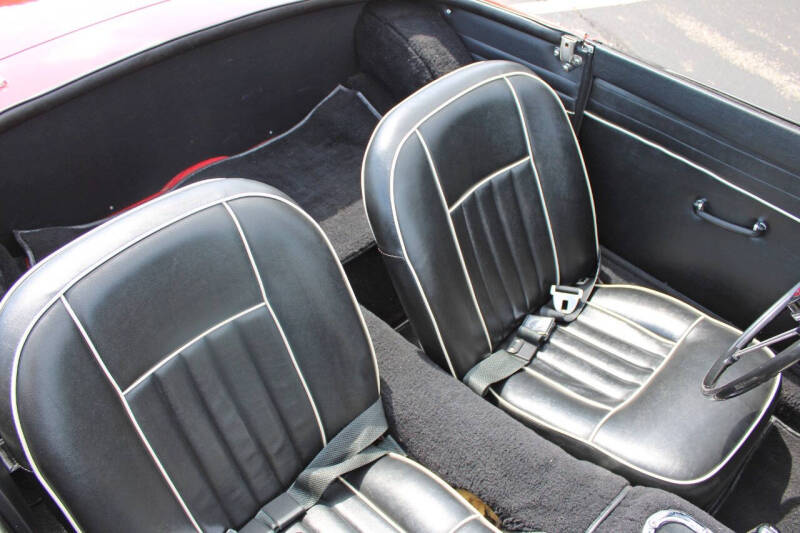1967 MG B