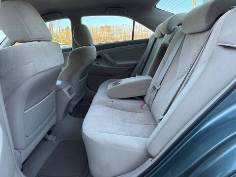 2010 Toyota Camry LE