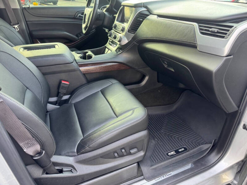 2017 GMC Yukon XL SLT