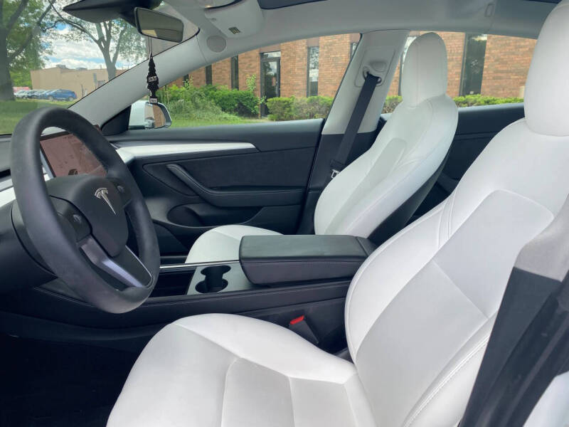 2021 Tesla Model 3 Standard Range Plus