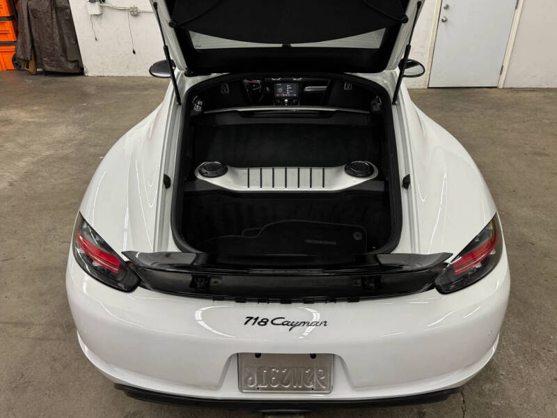 2018 Porsche 718 Cayman