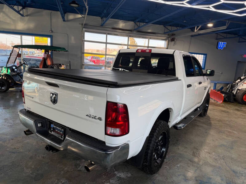 2016 RAM 1500 SLT