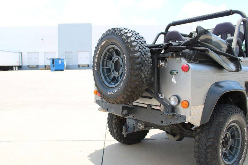 1988 Land Rover Defender