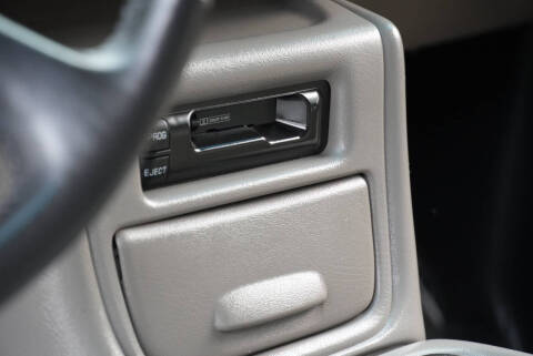 2000 Chevrolet Suburban 1500 LS