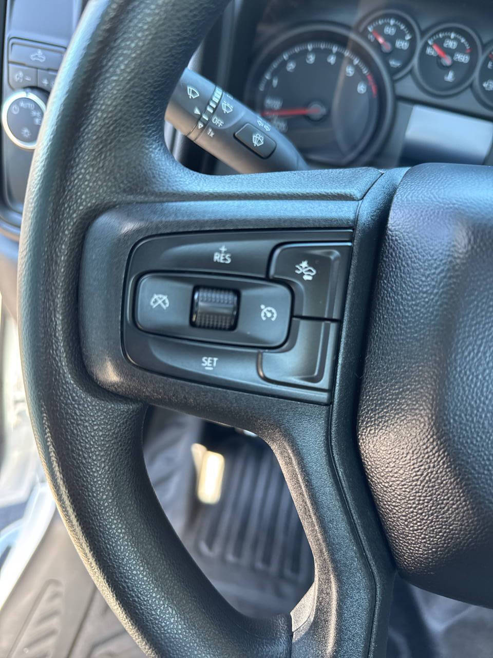 used 2024 Chevrolet Silverado 1500 car, priced at $27,999