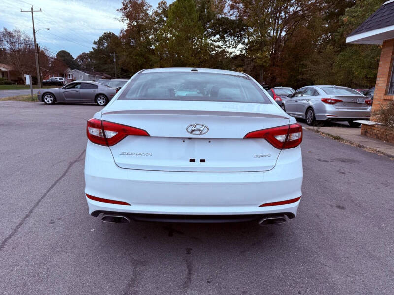 2017 Hyundai Sonata Sport photo 4