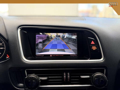 2012 Audi Q5 3.2 quattro Premium Plus