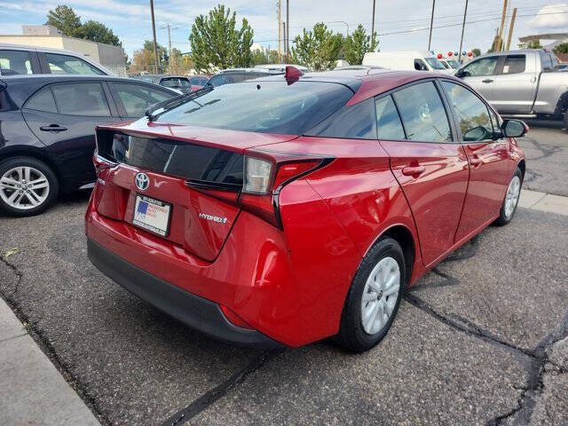 2019 Toyota Prius LE