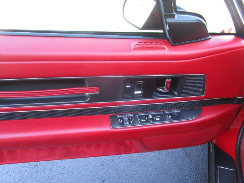 1991 Buick Reatta - Photo 17