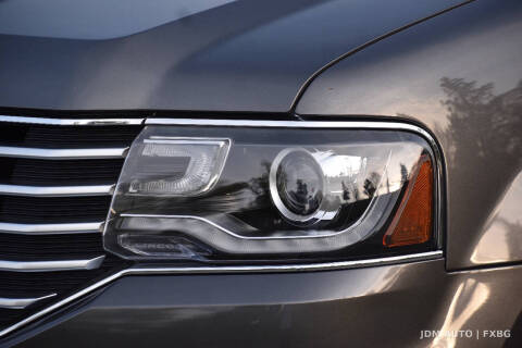 2017 Lincoln Navigator Select