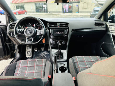 2016 Volkswagen Golf GTI S