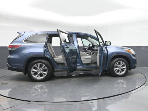 2016 Toyota Highlander LE Plus