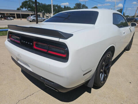2019 Dodge Challenger SXT