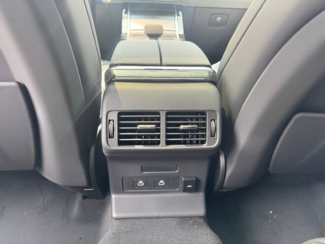 2026 Land Rover Range Rover Velar P250 Dynamic SE