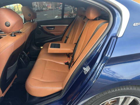 2017 BMW 3 Series 330e iPerformance