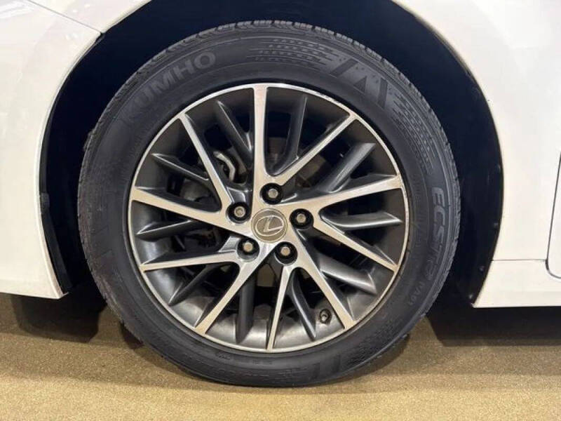 2017 Lexus ES 350
