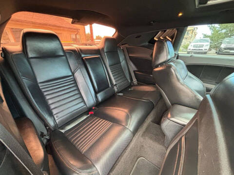 2015 Dodge Challenger R/T Plus Shaker