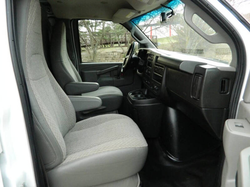 2019 Chevrolet Express 2500
