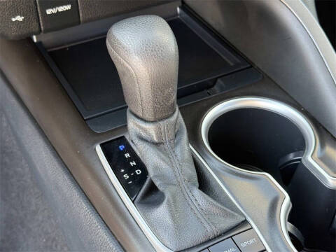 2021 Toyota Camry Hybrid LE