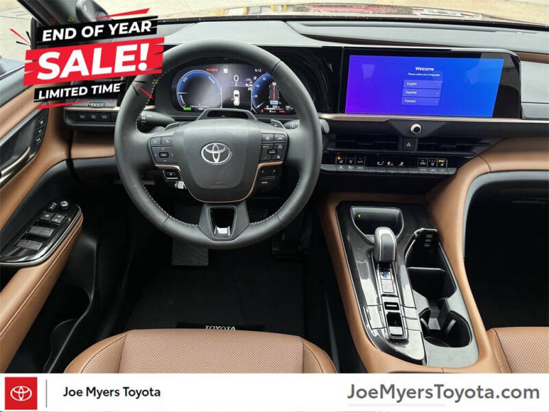 2025 Toyota Crown Signia Limited