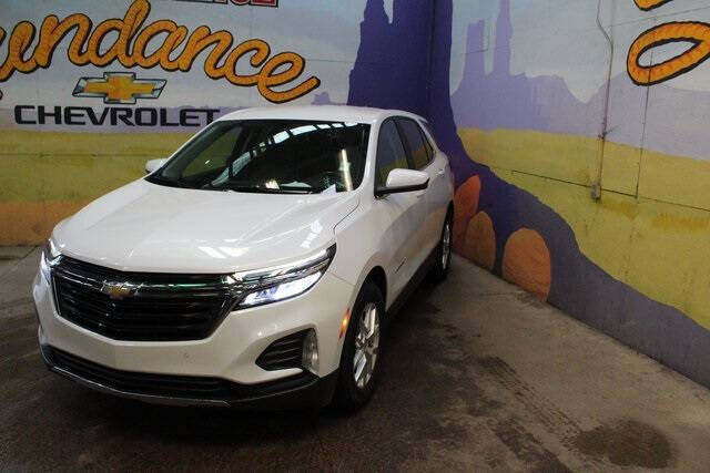 Used 2022 Chevrolet Equinox LT with VIN 3GNAXKEV0NL172157 for sale in Grand Ledge, MI