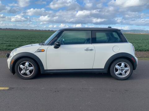 2010 MINI Cooper for sale at M AND S CAR SALES LLC in Independence OR