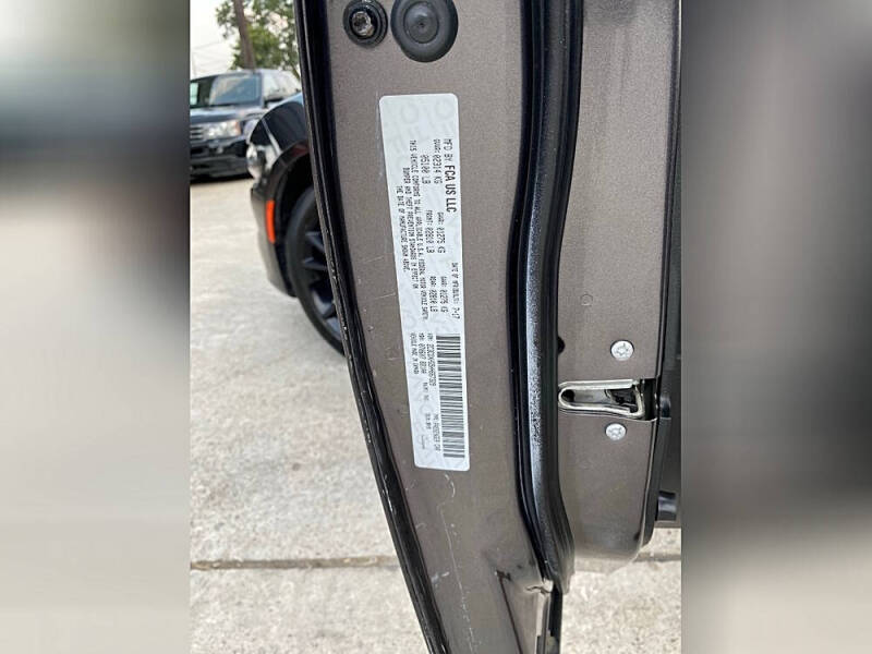 2017 Dodge Charger SXT