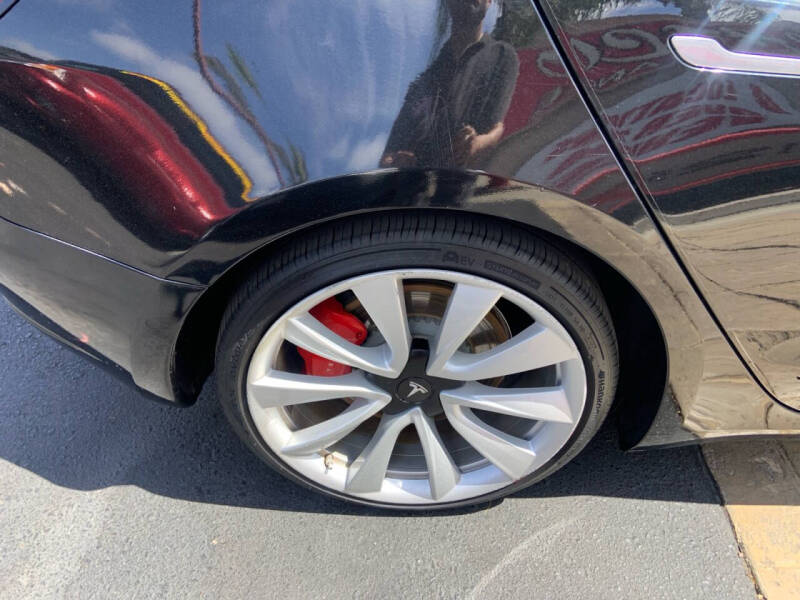 2019 Tesla Model 3 Long Range