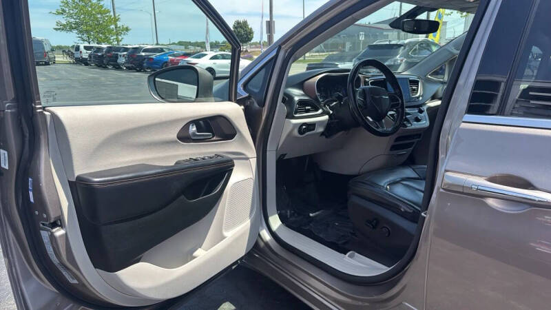 2018 Chrysler Pacifica Touring L Plus