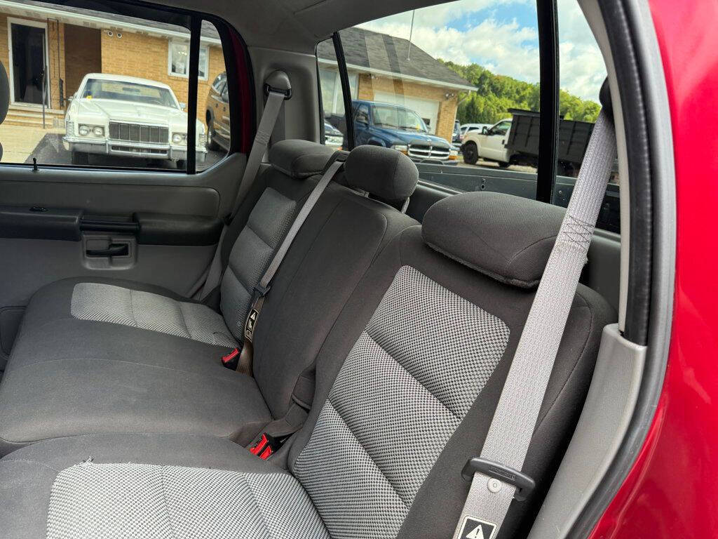 2003 Ford Explorer Sport Trac 33