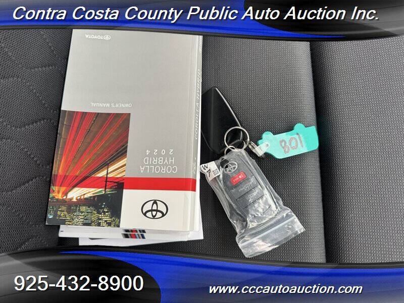 2024 Toyota Corolla Hybrid LE