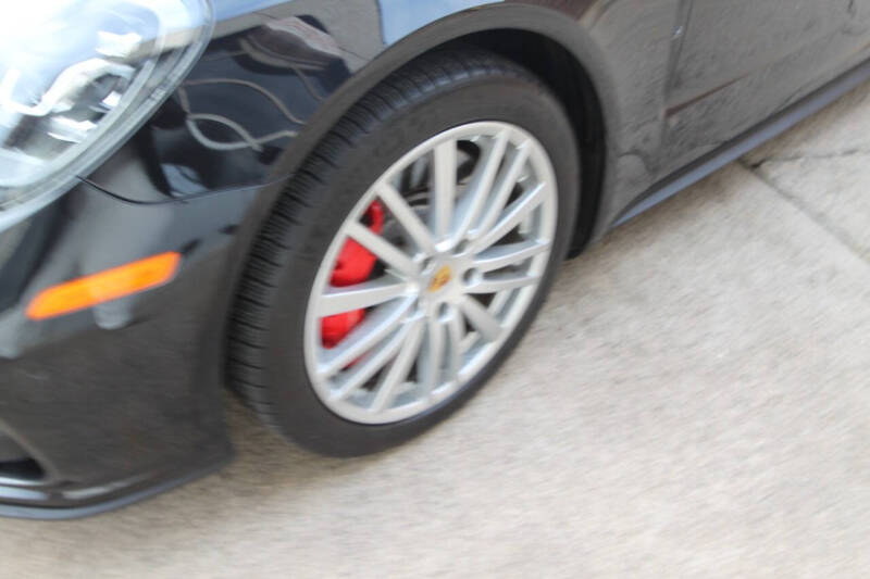 2017 Porsche Panamera Turbo