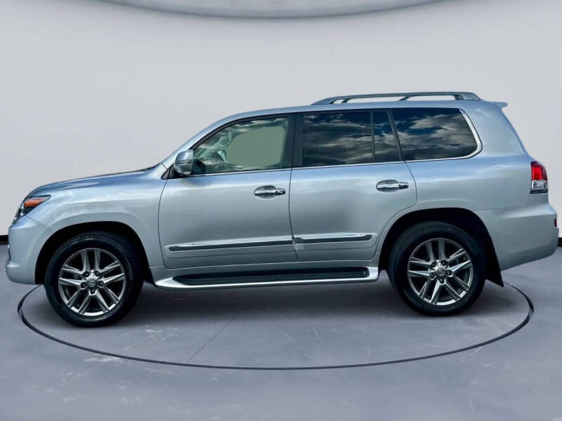 2015 Lexus LX 570