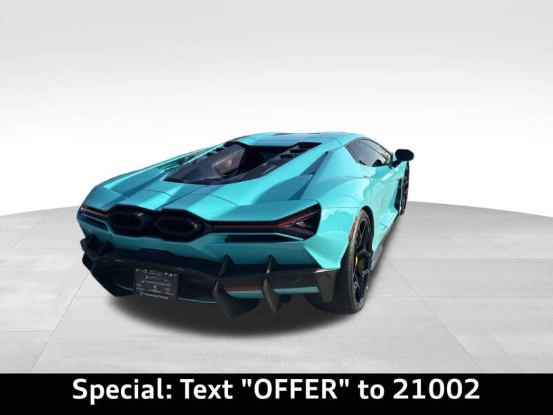 2024 Lamborghini Revuelto