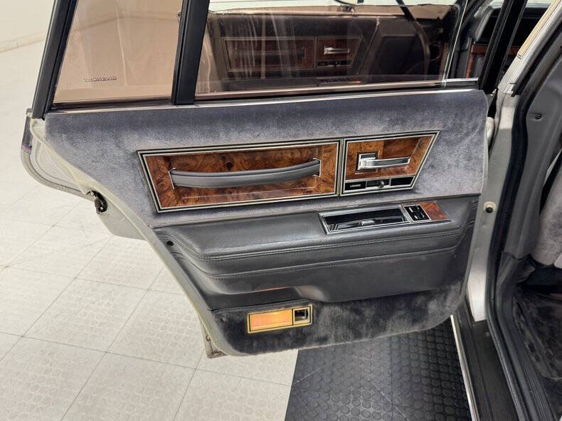 1983 Lincoln Continental