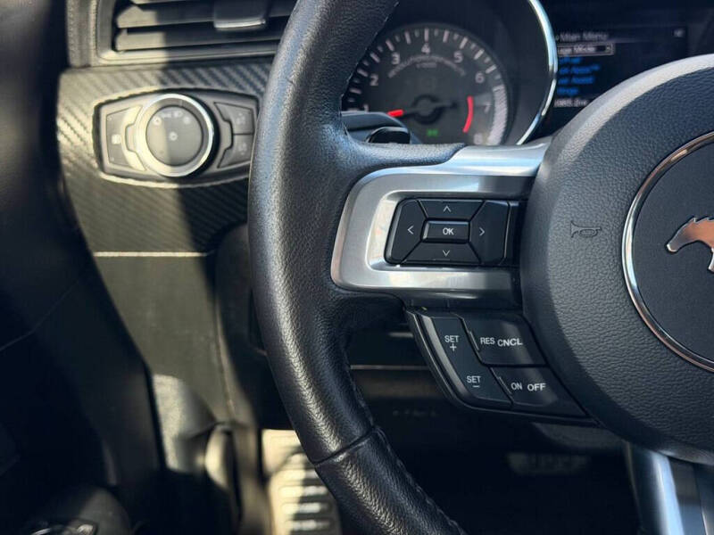 2015 Ford Mustang V6